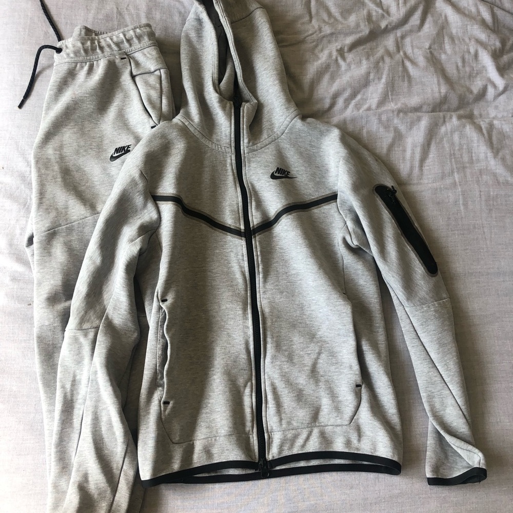 Nike tech tracksuit gray